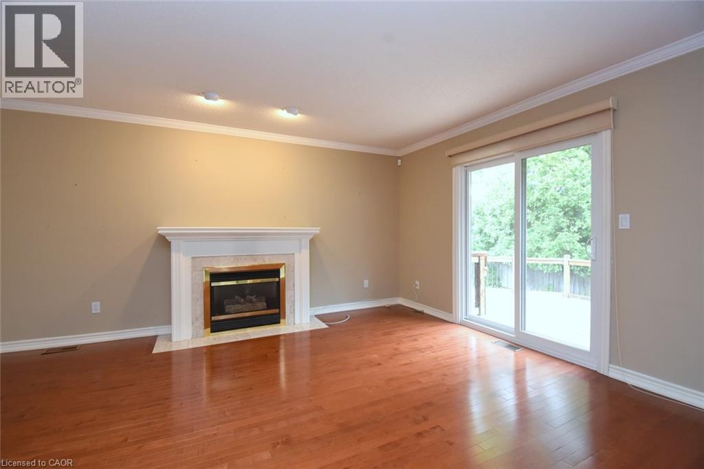 715 Bateman Court Property Photo 7