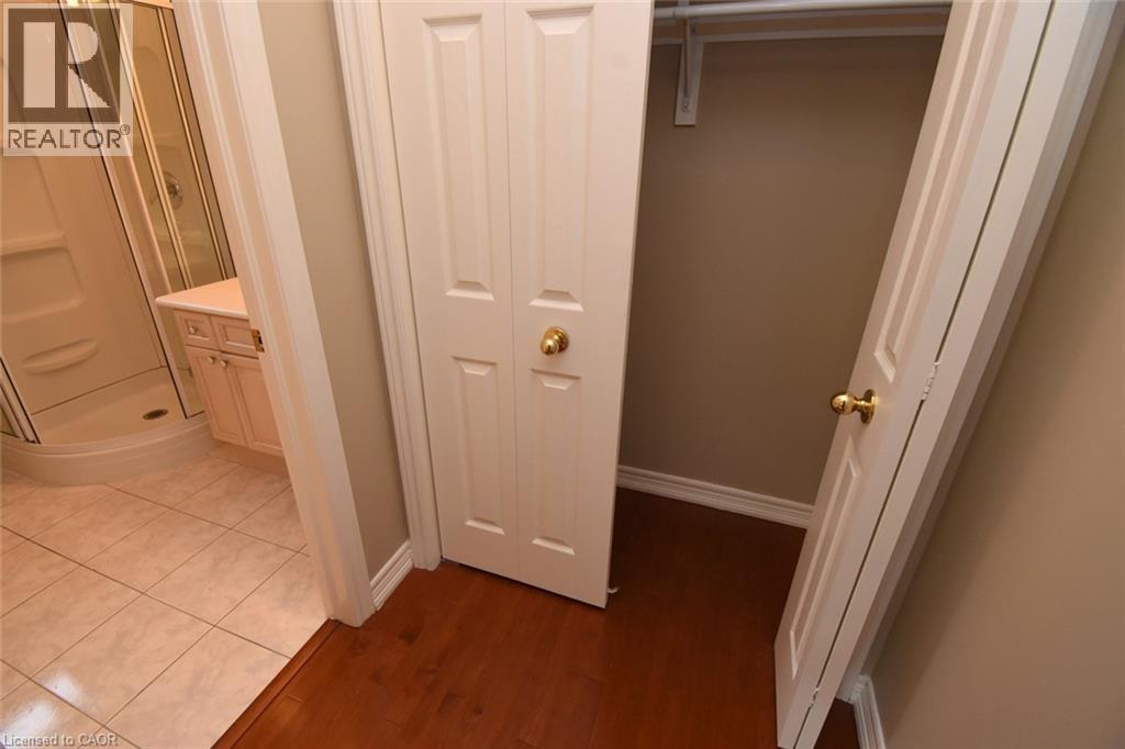 715 Bateman Court Property Photo 33