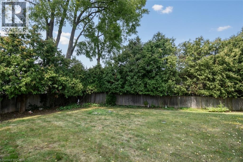 715 Bateman Court Property Photo 47