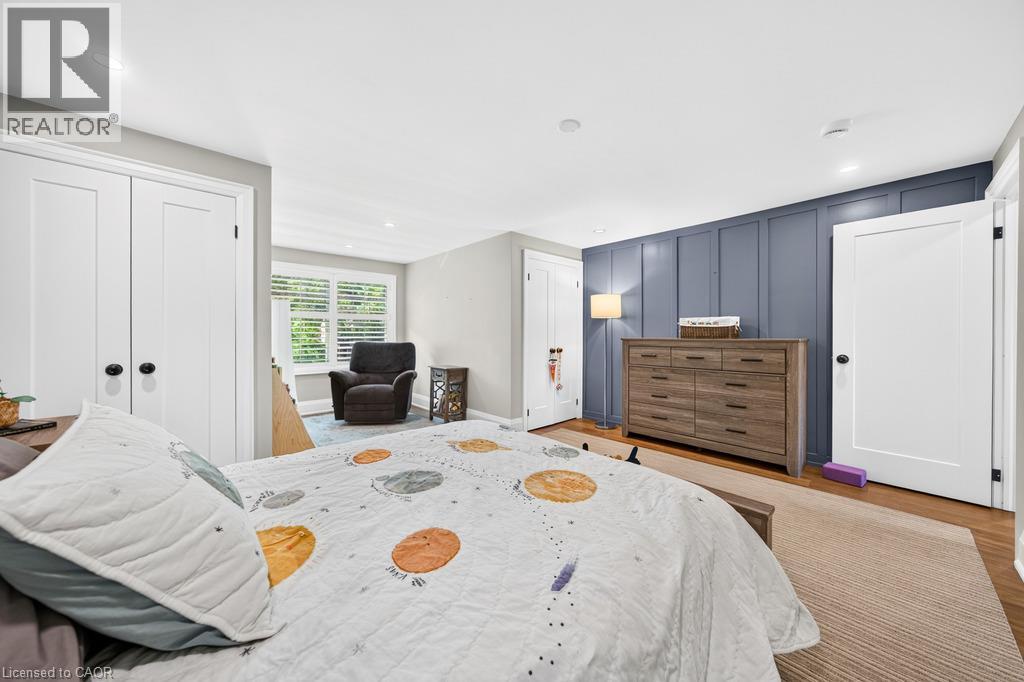 385 Rosslyn Drive Property Photo 19