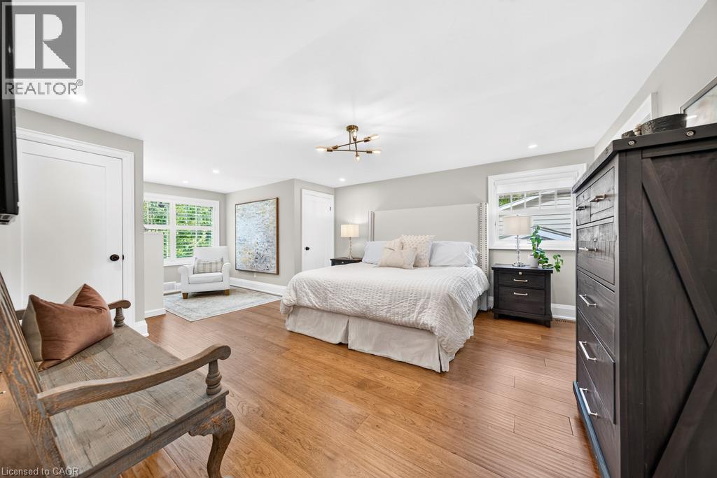 385 Rosslyn Drive Property Photo 25