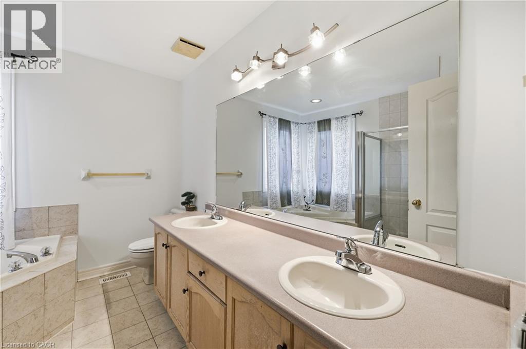 11 Redtail Crescent Property Photo 25