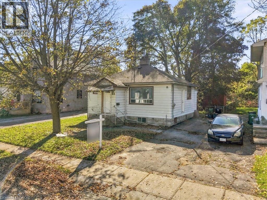 82 Norfolk Avenue Property Photo 2