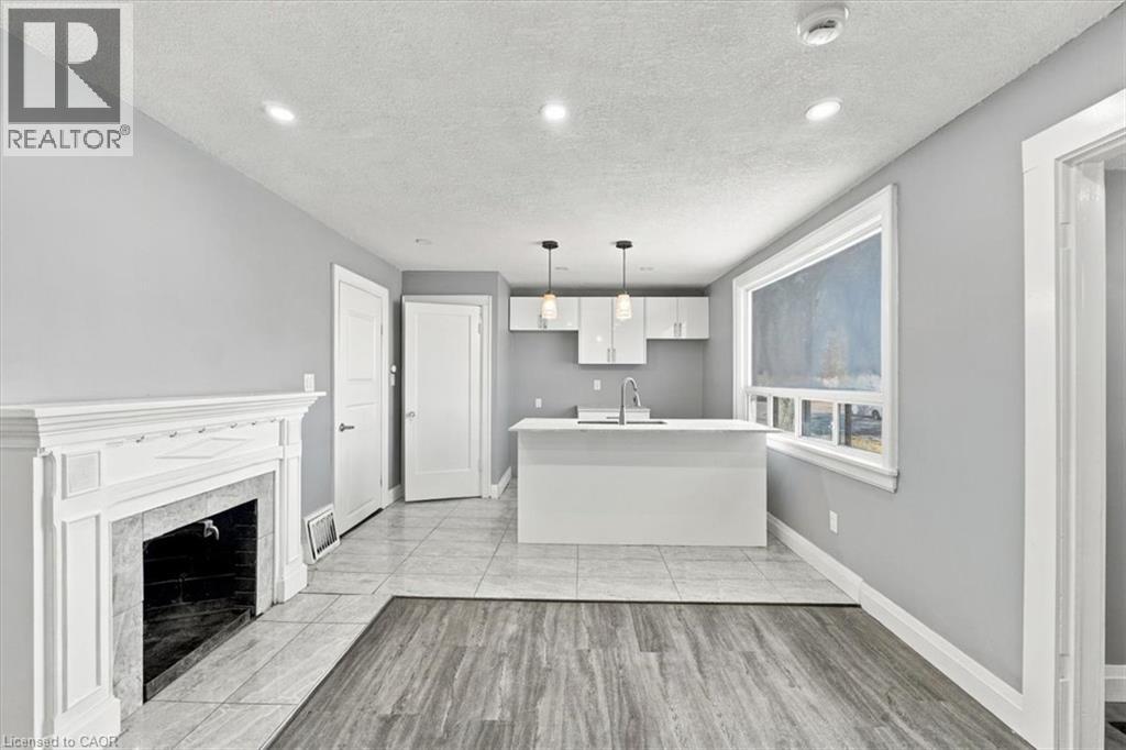 82 Norfolk Avenue Property Photo 4