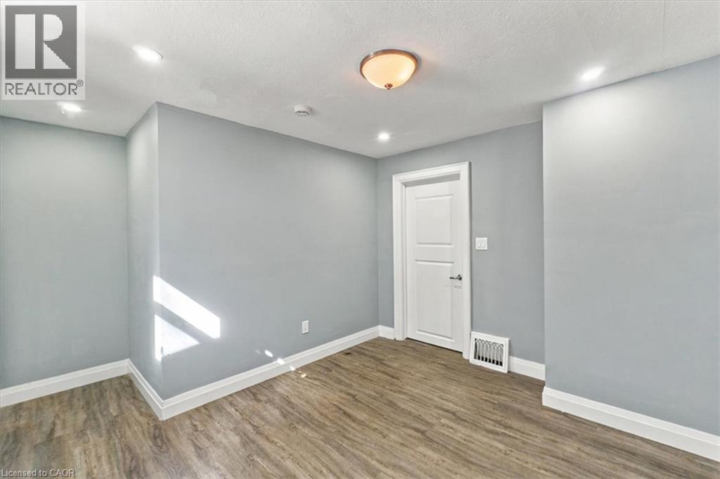 82 Norfolk Avenue Property Photo 12