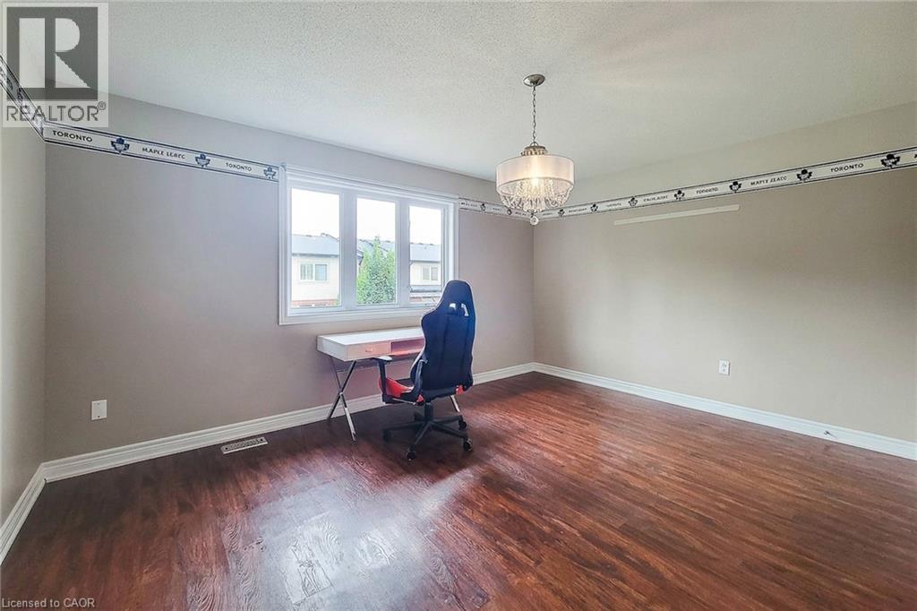 214 Cloverleaf Drive Property Photo 42