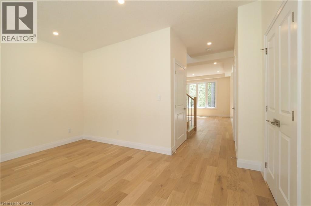 220 Jeffrey Place Property Photo 5