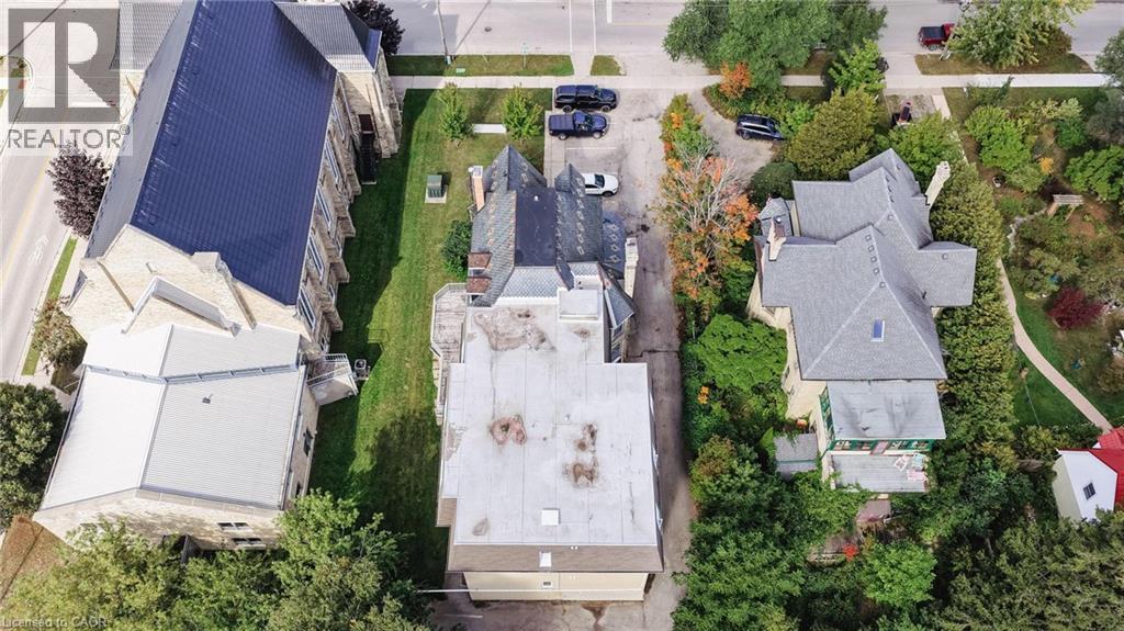 731 Princes Street N Property Photo 5