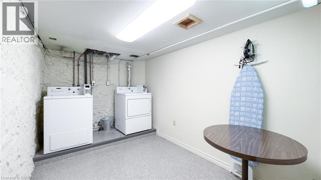 731 Princes Street N Property Photo 10
