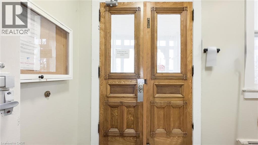 731 Princes Street N Property Photo 16