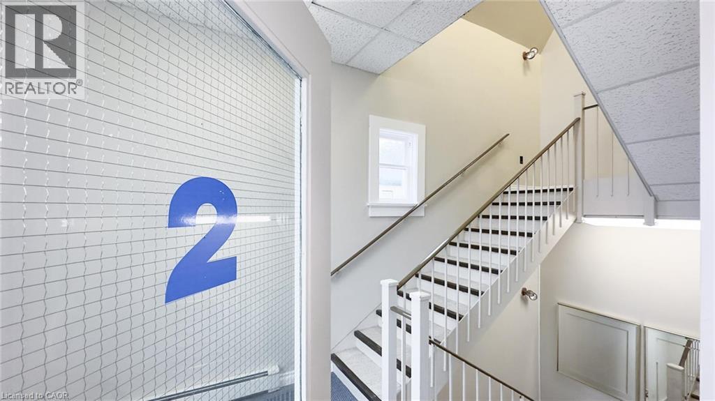 731 Princes Street N Property Photo 17