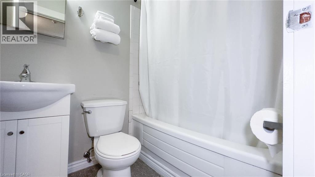 731 Princes Street N Property Photo 20