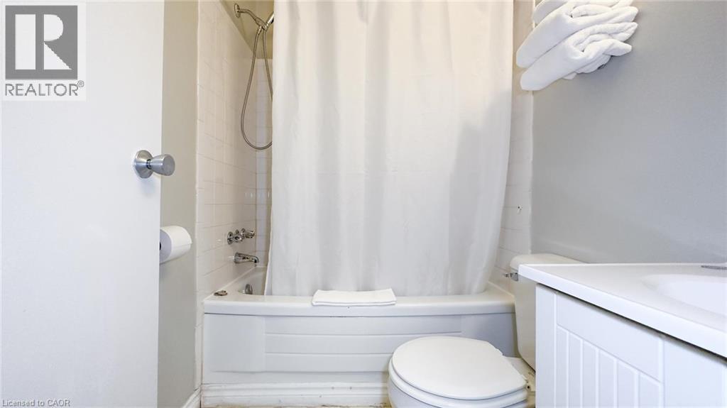 731 Princes Street N Property Photo 22
