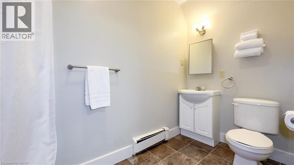 731 Princes Street N Property Photo 29