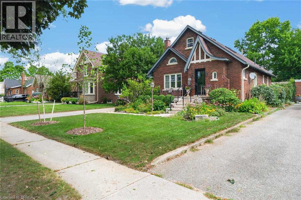 17 Lincoln Avenue Property Photo 2