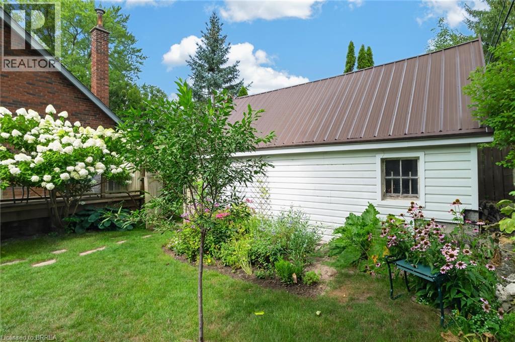 17 Lincoln Avenue Property Photo 9