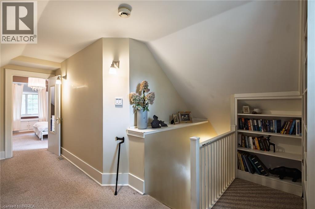 17 Lincoln Avenue Property Photo 33