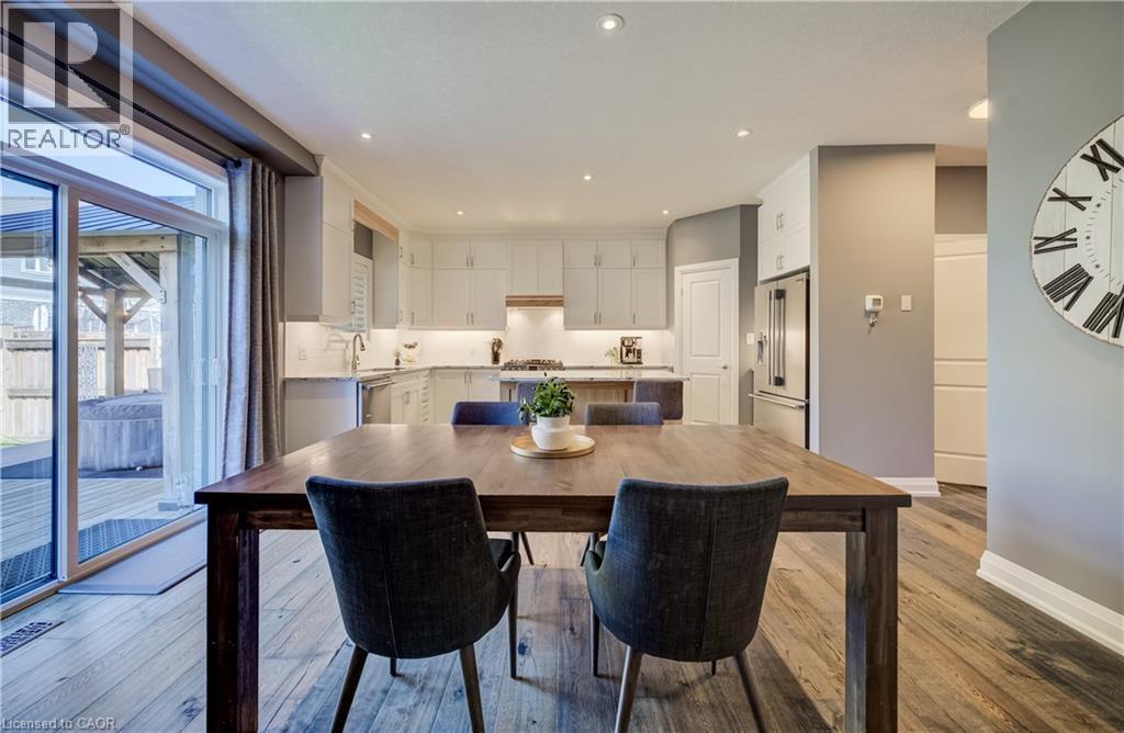 35 Greyhawk Street Property Photo 11