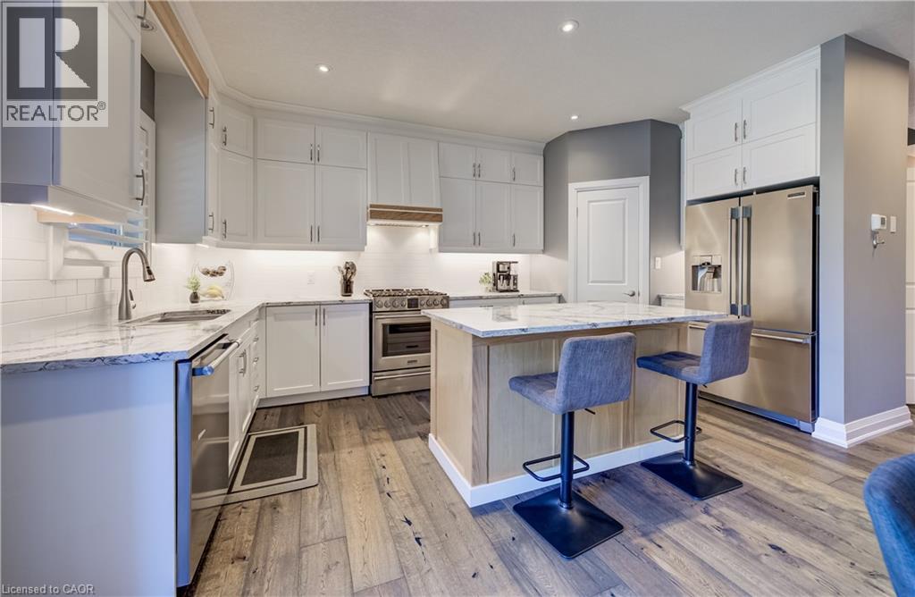 35 Greyhawk Street Property Photo 18