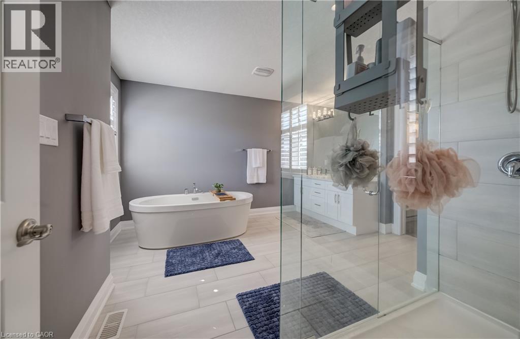 35 Greyhawk Street Property Photo 29