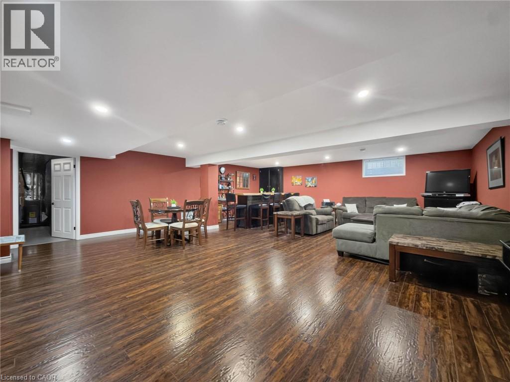 9 Postma Drive Property Photo 32