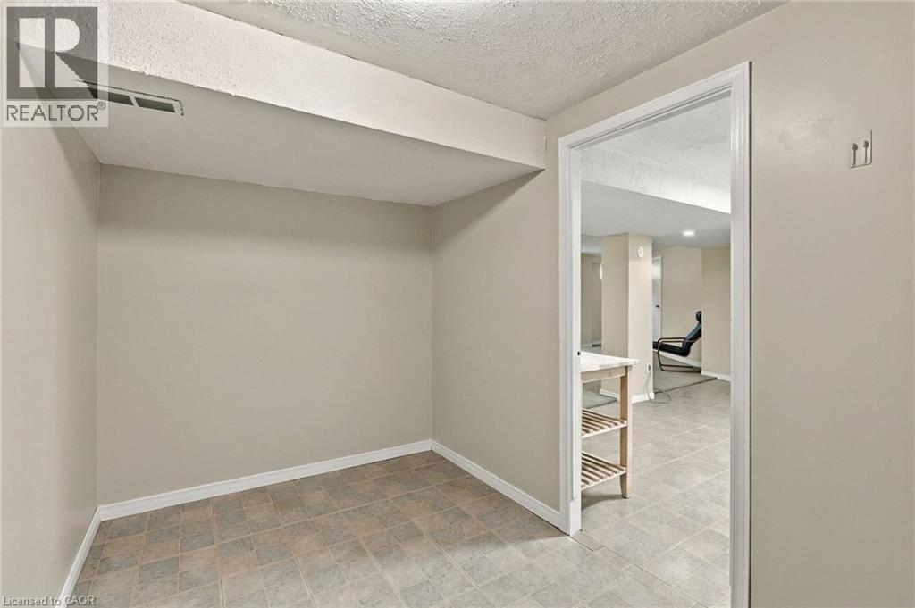 63 Ofield Road Property Photo 32