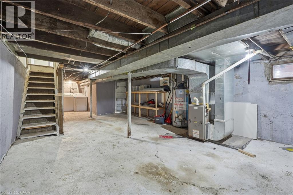 39 Burlington Street E Property Photo 22