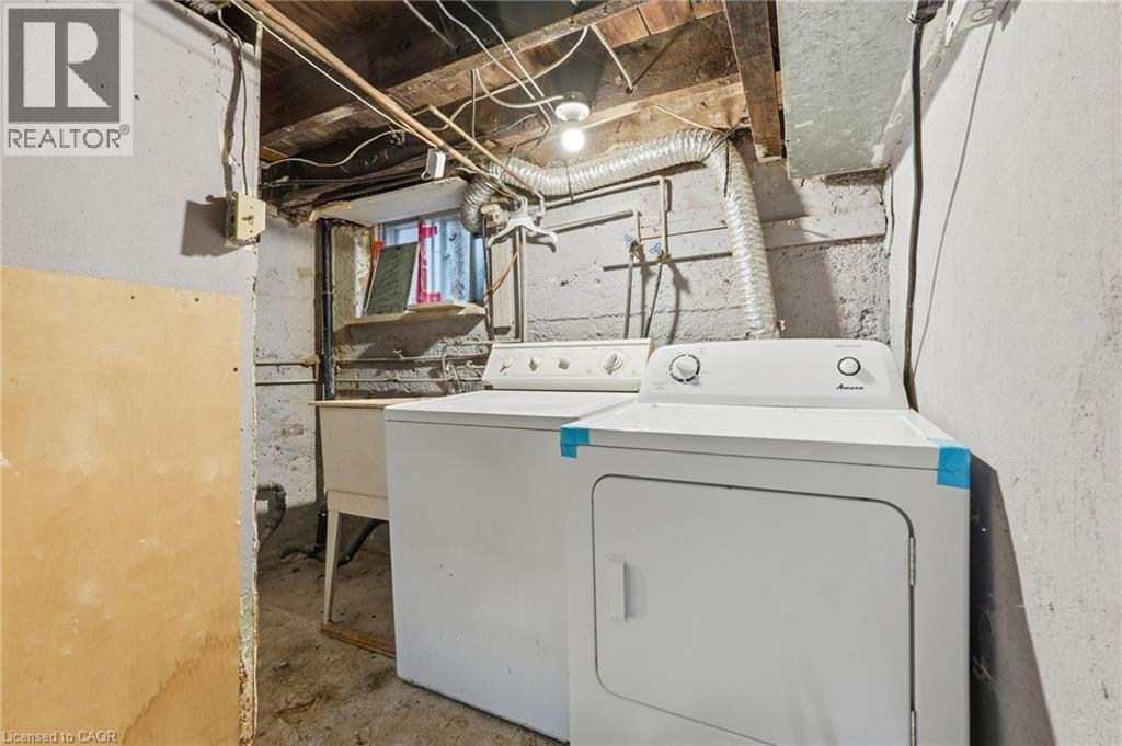 39 Burlington Street E Property Photo 23