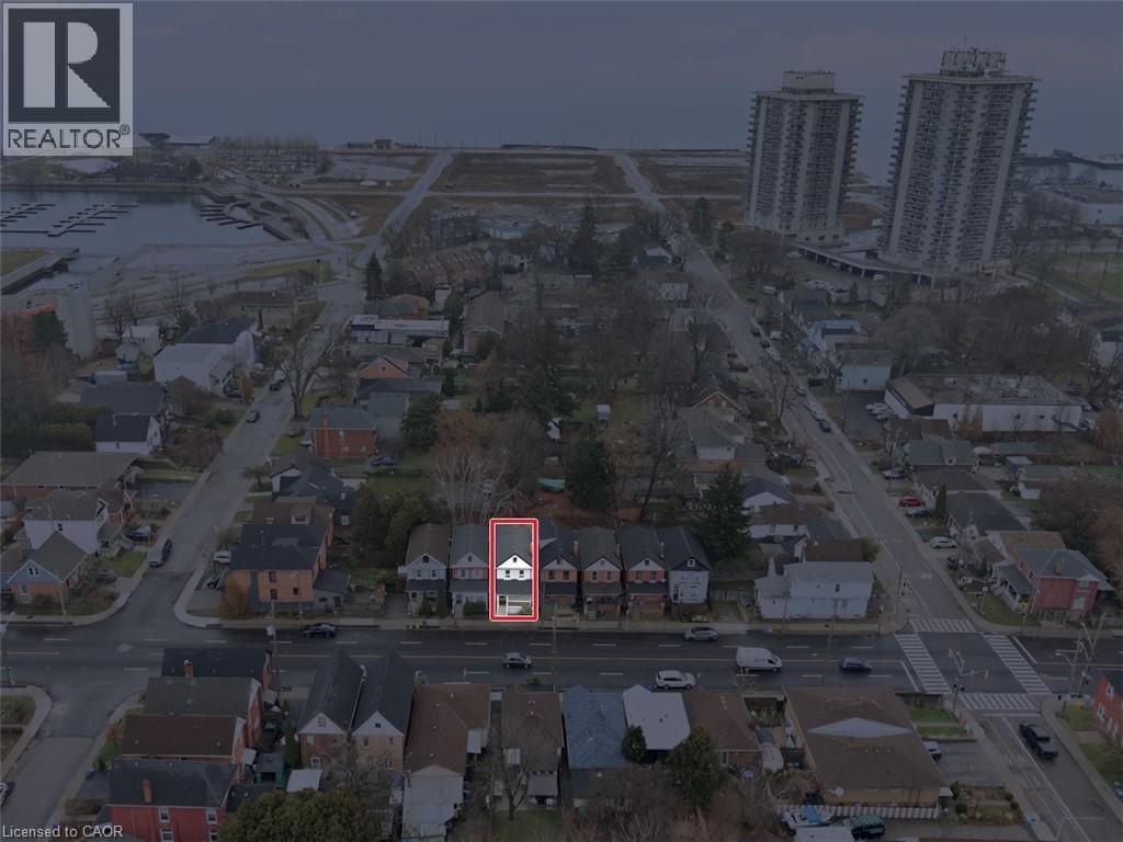 39 Burlington Street E Property Photo 34