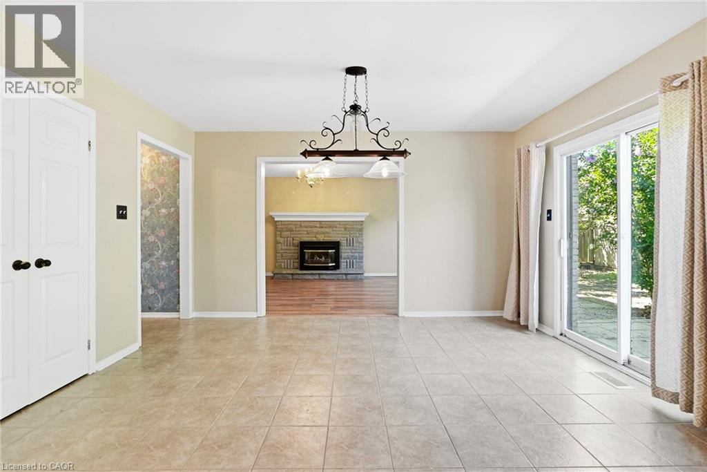 121 First Road W Property Photo 10