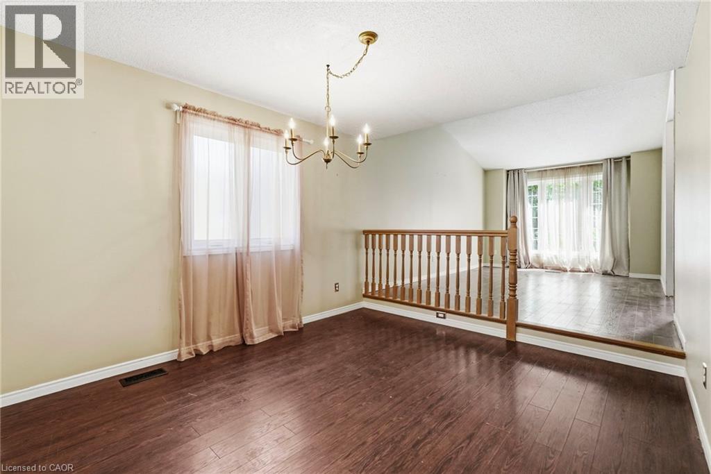 121 First Road W Property Photo 16