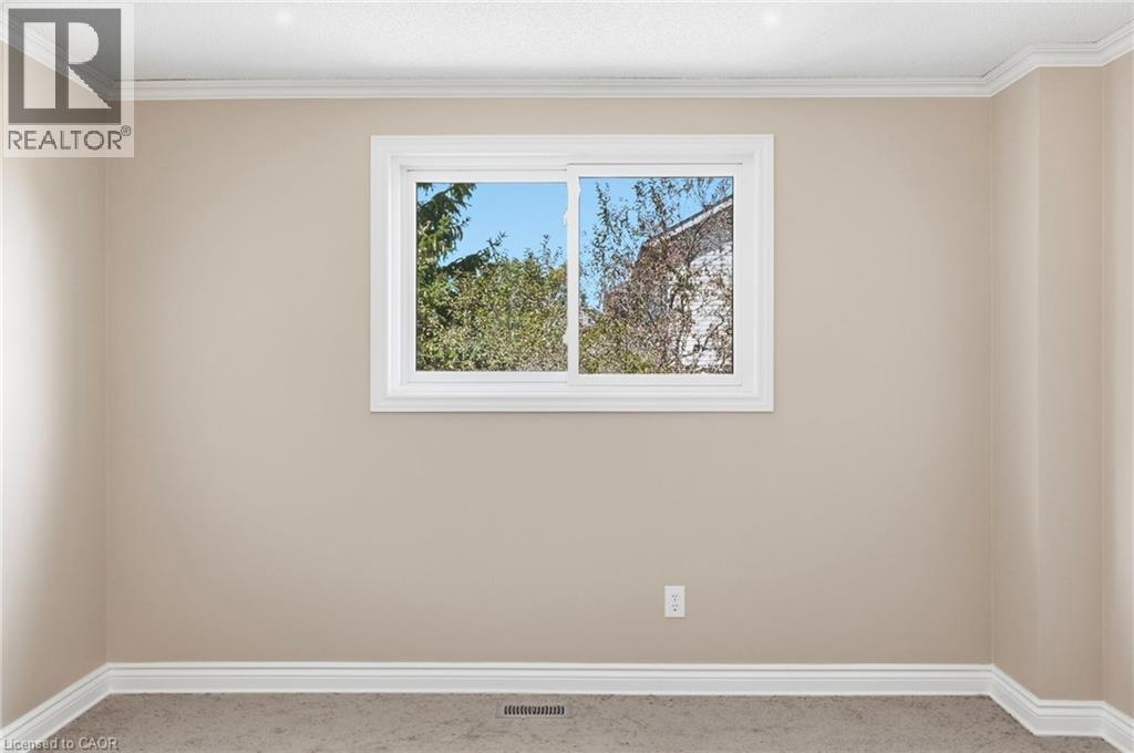 121 First Road W Property Photo 25