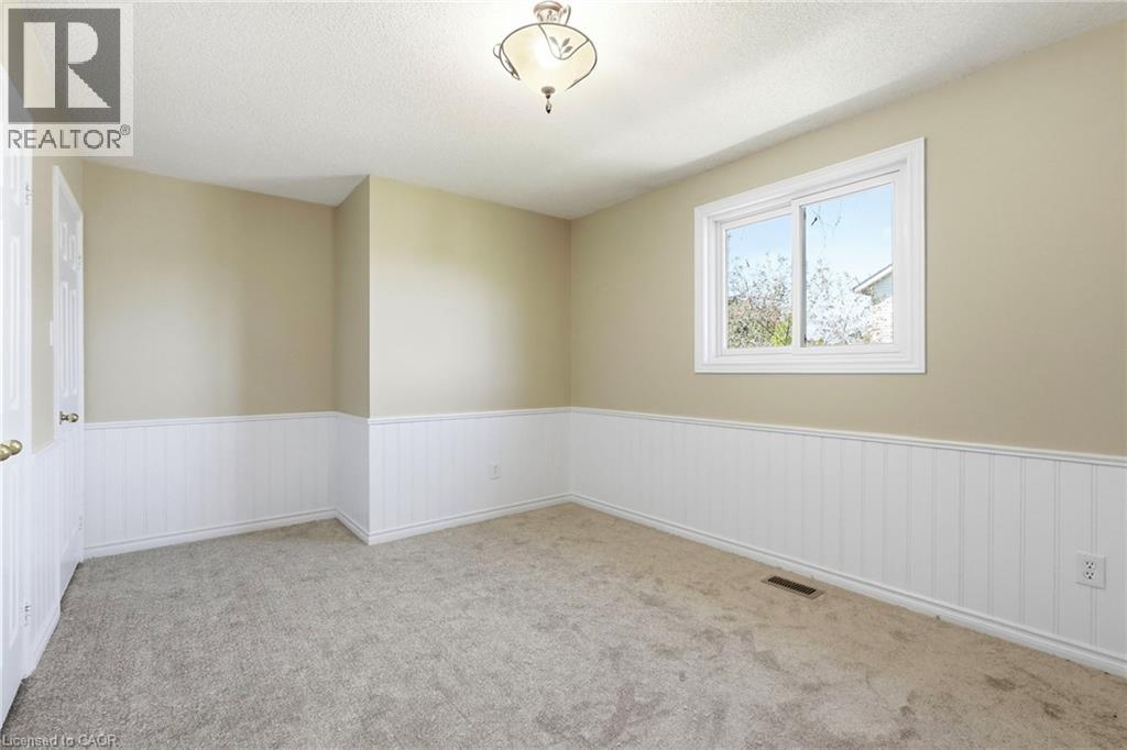 121 First Road W Property Photo 30