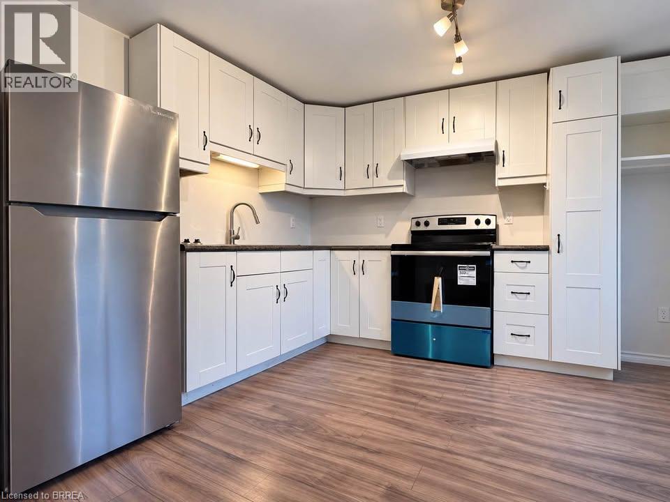70 GRANDVIEW Street Unit# 3