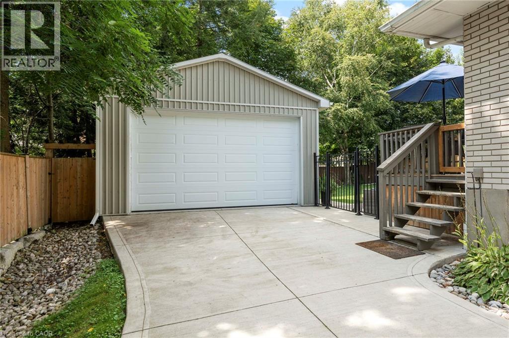 16 Gibson Drive Property Photo 3