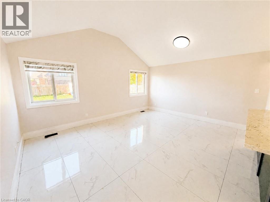 643 Doon South Drive Property Photo 8