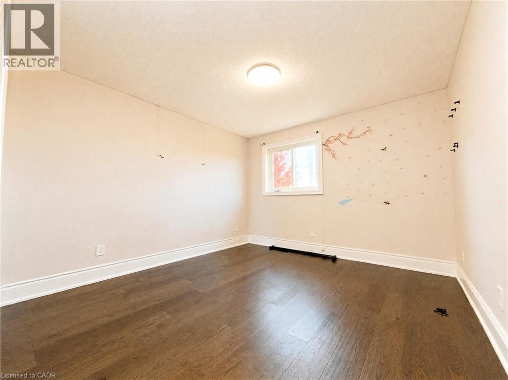 643 Doon South Drive Property Photo 15
