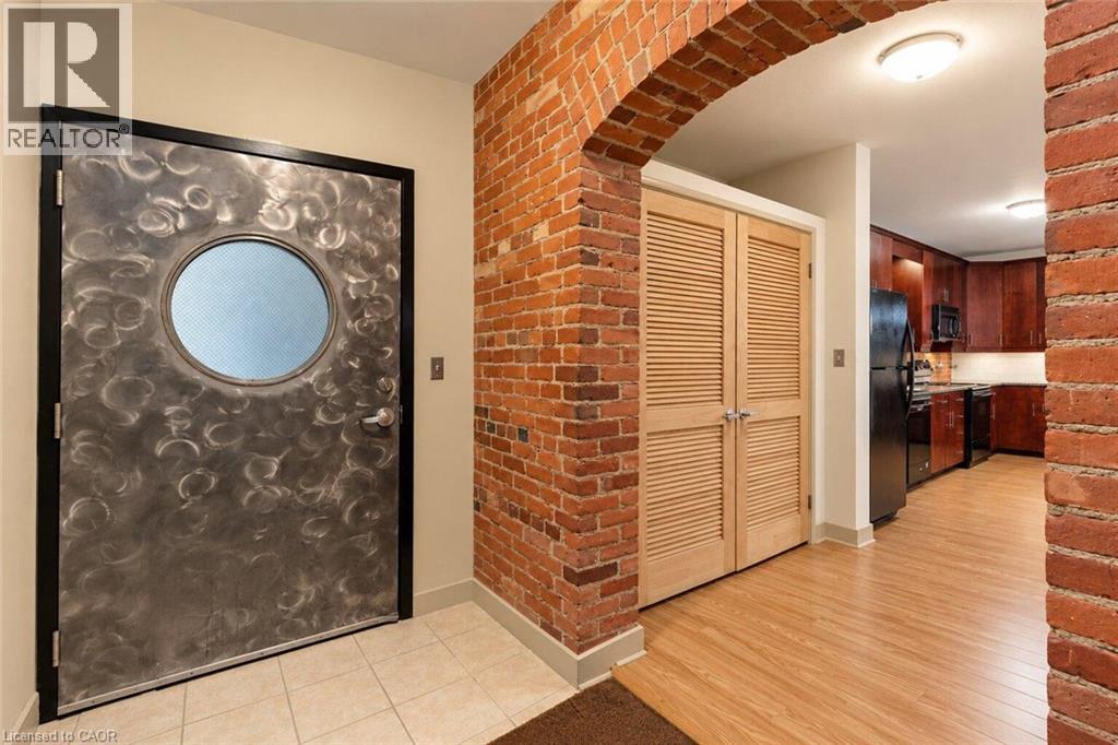 357 Hunter Street W Unit# 16 Property Photo 8