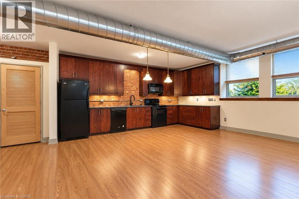 357 Hunter Street W Unit# 16 Property Photo 14