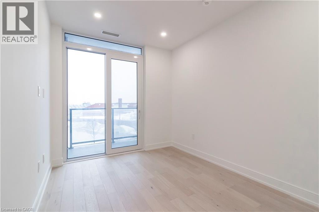 15 Wellington Street S Unit# 103 Property Photo 29
