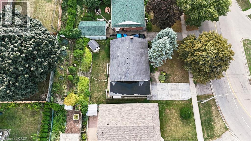627 Krug Street Property Photo 8