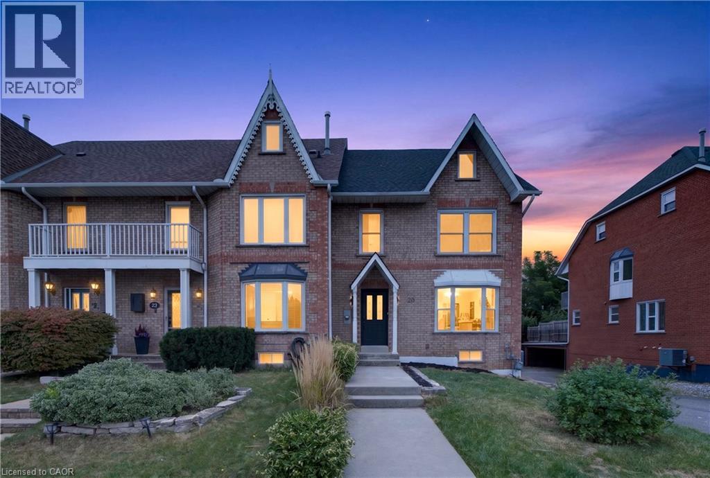 20 SUNVALE Place Property Photo 1