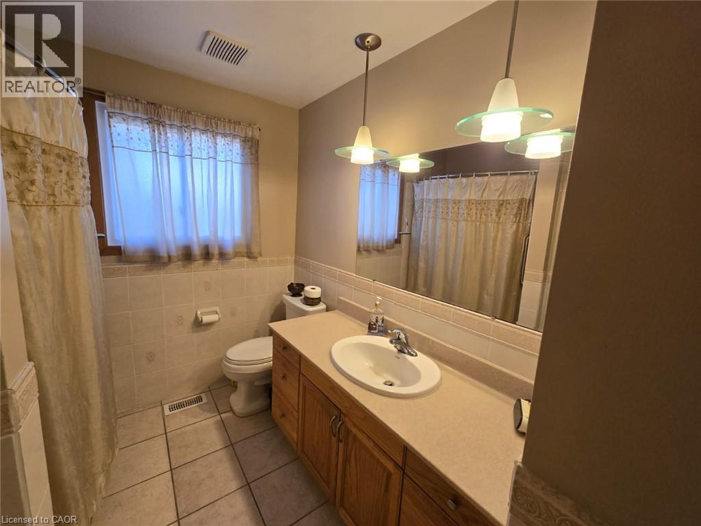 410 Lakeview Drive Property Photo 16