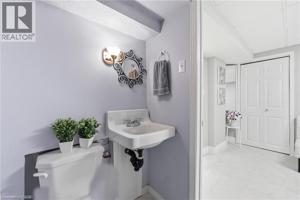 63 Folkestone Avenue Property Photo 29