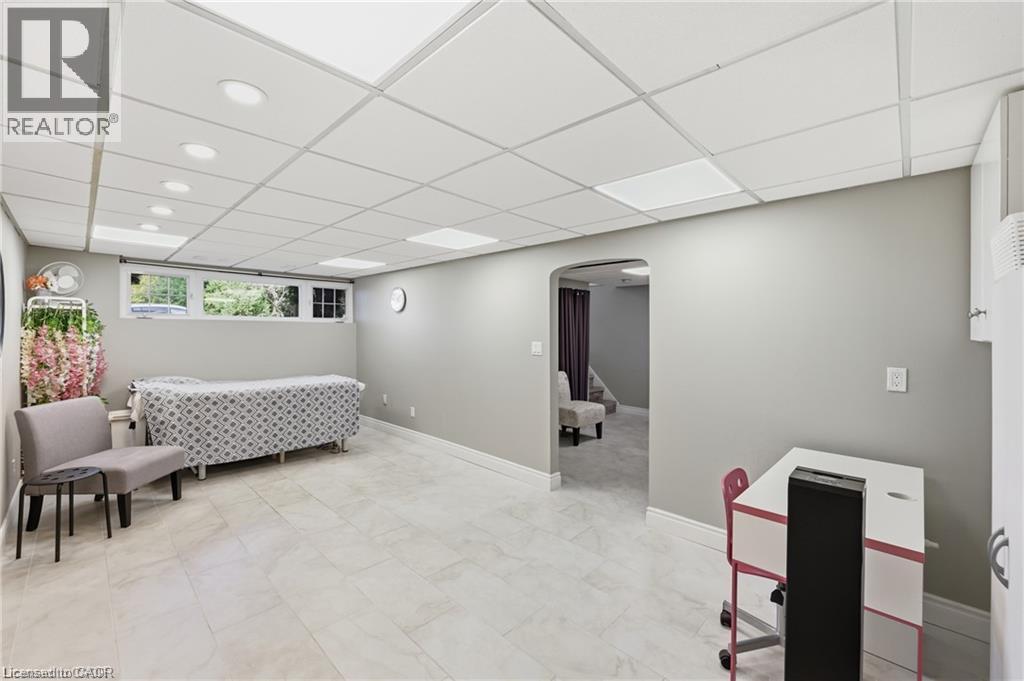 63 Folkestone Avenue Property Photo 31