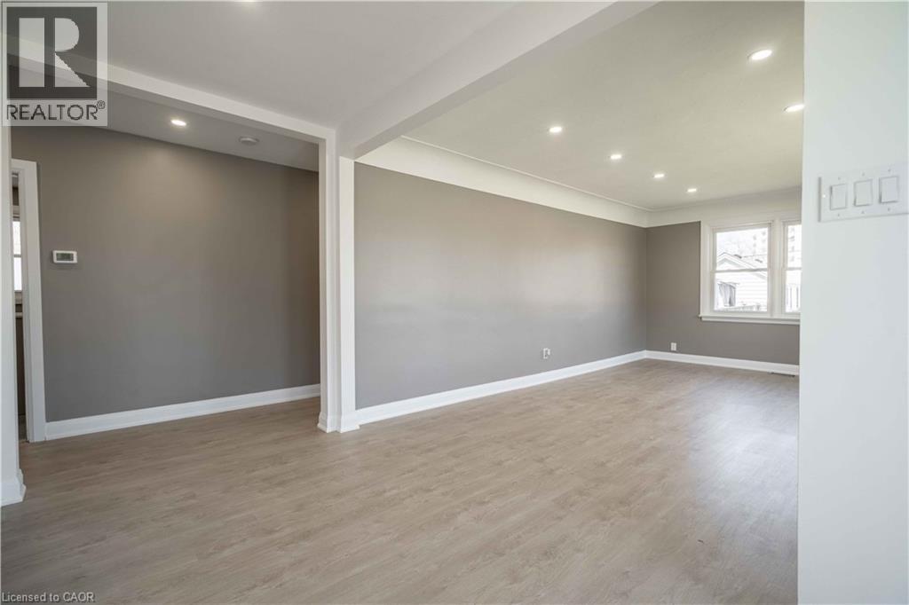 1 Hill Place Unit# A Property Photo 8