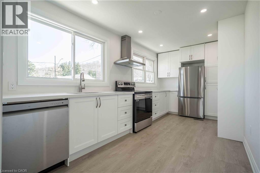 1 Hill Place Unit# A Property Photo 9