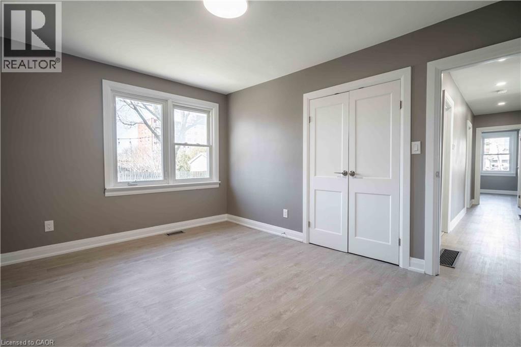 1 Hill Place Unit# A Property Photo 24
