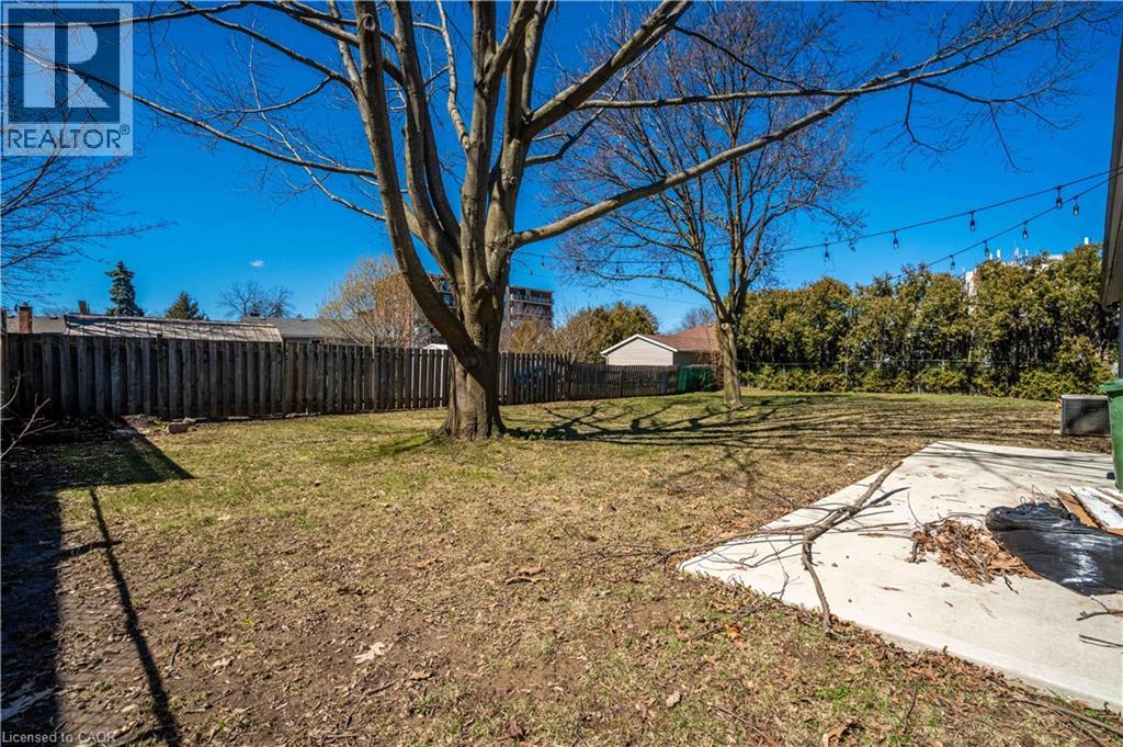 1 Hill Place Unit# A Property Photo 28