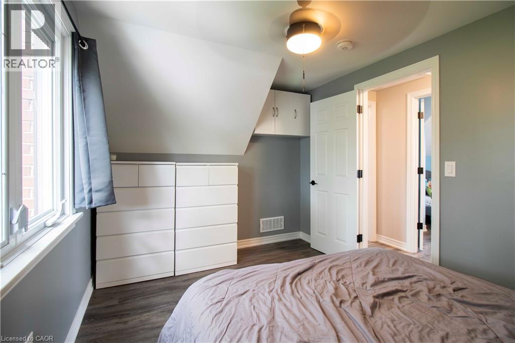 9 Bridge Street Property Photo 18